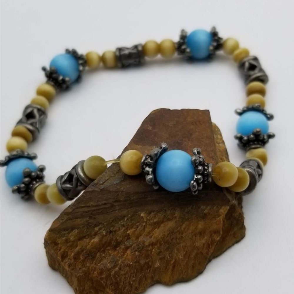 Orient‎ blue mystic beaded bracelet B0614